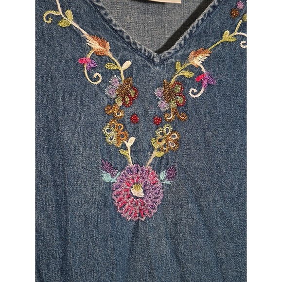 The Quacker Factory V-Neck Short Sleeve Denim Dress Embroidered Floral Size 2XL - Picture 3 of 9